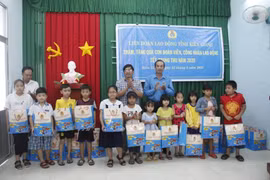 Provincia vietnamita organiza Fiesta del Medio Otoño para niños en circunstancias difíciles