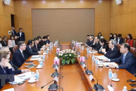 Dirigente partidista de Vietnam recibe a delegación del Consejo Empresarial Estados Unidos - ASEAN