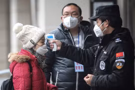 Afrontan activamente camboyanos-vietnamitas epidemia de COVID-19