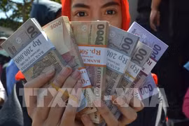 Rupia de Indonesia se acerca a su peor nivel desde la crisis de 1998