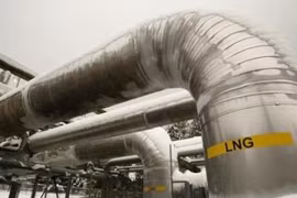 Empresa de Indonesia coopera con China para desarrollar industria de gas natural licuado