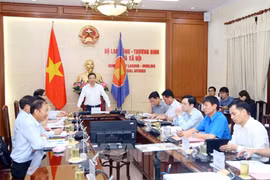 Proponen en Vietnam mantener el salario mínimo regional trazado para 2021