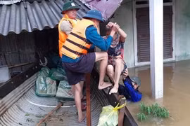 Laos y Tailandia expresan condolencias a Vietnam ante pérdidas causadas inundaciones 