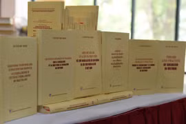 Publican libro del secretario general del PCV sobre el socialismo en siete idiomas