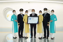 Vietnam Airlines recibe certificado de cinco estrellas en seguridad y prevención contra el COVID-19