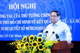 El primer ministro Pham Minh Chinh habla en la reunión (Fuente: VNA)