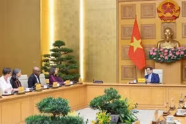 El primer ministro de Vietnam, Pham Minh Chinh, recibe a Pauline Tamesis, coordinadora residente de la Organización de las Naciones Unidas (ONU) en Vietnam (Fuente: VNA) 