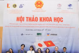 En la ceremonia de firma del memorando de entendimiento entre las universidades de Vietnam y Japón (Fuente: VNA)