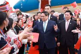 El primer ministro de Vietnam, Pham Minh Chinh, llegó a Kunming para iniciar su visita de trabajo en China (Fuente: VNA)
