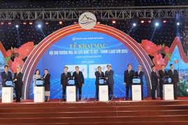 En la inauguración de la Feria Internacional de Comercio y Turismo Vietnam - China (Fuente: VNA)