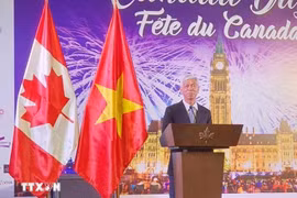 El vicepresidente del Comité Popular de Ciudad Ho Chi Minh, Vo Van Hoan, habla en la ceremonia (Foto: VNA)