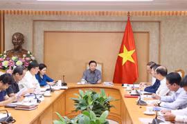 El viceprimer ministro de Vietnam, Tran Hong Ha, preside la reunión (Fuente: VNA)
