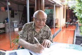 Hoang Xuan Khuyen, ex vicepresidente del Comité Popular de Ninh Binh, confía en la preparación del personal para el XV Congreso Nacional del PCV (Fuente: VNA)