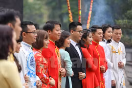 Boda colectiva de 40 parejas en Hanoi 