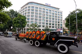 (Fotos) Trasladan féretro del presidente Tran Dai Quang hacia su provincia natal