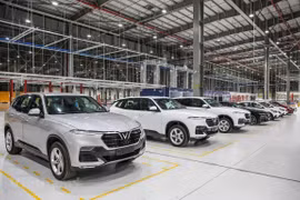 Ventas de automóviles en Vietnam registran un descenso récord