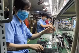 Vietnam sigue captando inversiones extranjeras en lo que va del año