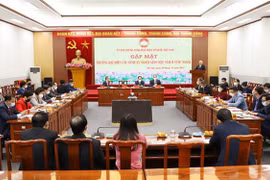 Vietnam por mantener espíritu de gran unidad nacional en labores diplomáticas 