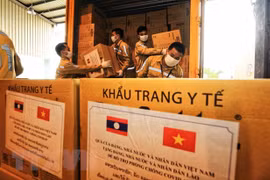 Vietnam continúa ofreciendo asistencia a laosianos afectados por el COVID-19