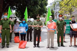 Vietnam extiende ayuda a personas con dificultades causadas por el COVID-19