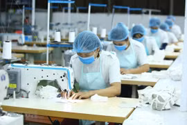 Pronostican aumento de exportación de confecciones vietnamitas en 2022