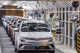 Entrega VinFast primeros coches eléctricos VF e34 a sus clientes
