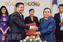 Buscan ampliar lazos comerciales entre Vietnam y Laos
