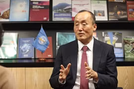 Representante de la OMS alaba la lucha de Vietnam contra el COVID-19