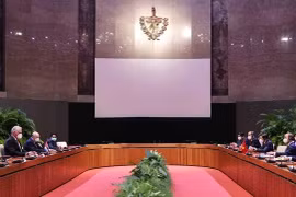 Presidentes de Vietnam y Cuba debaten orientaciones para consolidar lazos bilaterales