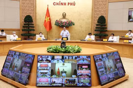 Premier vietnamita destaca importancia de lucha contra el COVID-19 a nivel de base