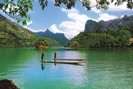 Lago Ba Be, jade de la región montañosa del noreste de Vietnam