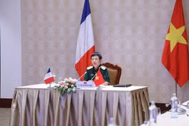 Vietnam y Francia intensifican cooperación en la defensa