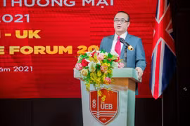 Vietnam y el Reino Unido estrechan lazos comerciales hacia economía baja en carbono
