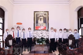 Felicitan a creyentes católicos en ciudades vietnamitas por Navidad