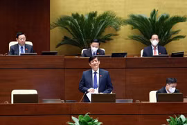 Ministros vietnamitas comparecen ante el Parlamento