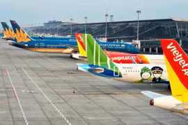 Proponen reanudación total de vuelos nacionales en Vietnam a partir de diciembre