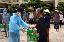 Residentes en Hanoi refuerzan combate contra el COVID-19 