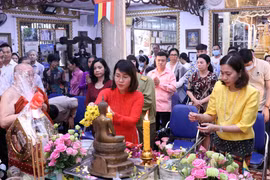 En ciudad vietnamita Festival del Año Nuevo de Camboya-Laos-Myanmar-Tailandia 