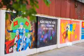 Lanzan en Hanoi proyecto de propaganda sobre lucha contra COVID-19