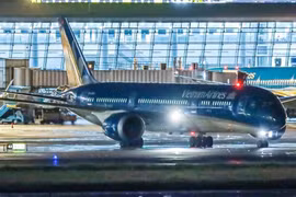 Vietnam Airlines opera con éxito el primer vuelo directo regular a EE.UU.