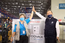 Arriba a Vietnam primer lote de vacuna contra COVID-19 de COVAX Facility