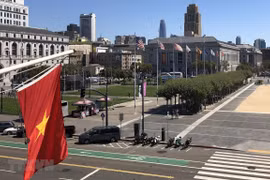 Efectúan en Estados Unidos ceremonia de izamiento de bandera por Día Nacional de Vietnam