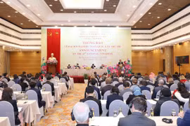 Informan a diplomáticos extranjeros sobre XIII Congreso Nacional del Partido Comunista de Vietnam