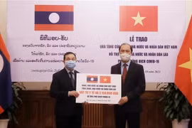 Vietnam ofrece asistencia millonaria a lucha contra el COVID-19 en Laos