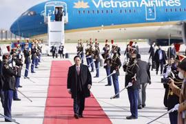 Destacan éxito de la participación en COP26 y visitas al Reino Unido y Francia del premier de Vietnam