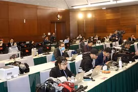 Reporteros extranjeros depositan grandes esperanzas en el futuro de Vietnam