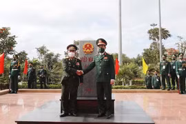Intensifican Vietnam y Laos cooperación en defensa