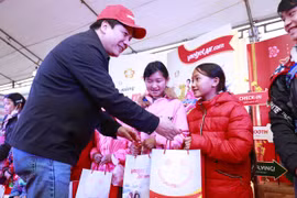 Vietjet presta asistencia a minorías en provincia vietnamita en ocasión del Tet