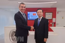Vietnam y Francia buscan cooperar en lucha contra cambio climático