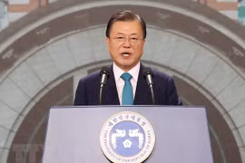 Dirigentes de Vietnam felicitan a Corea del Sur por el Día de Liberación Nacional